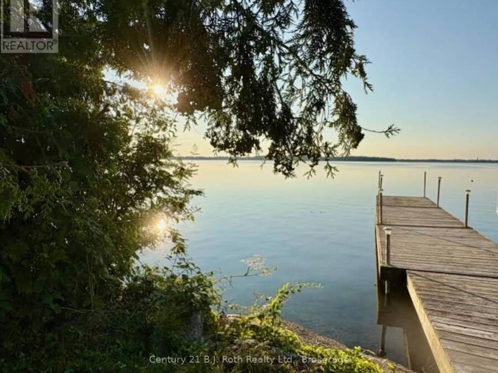 3813 WOOD AVENUE, Severn, Ontario L3V 0T9