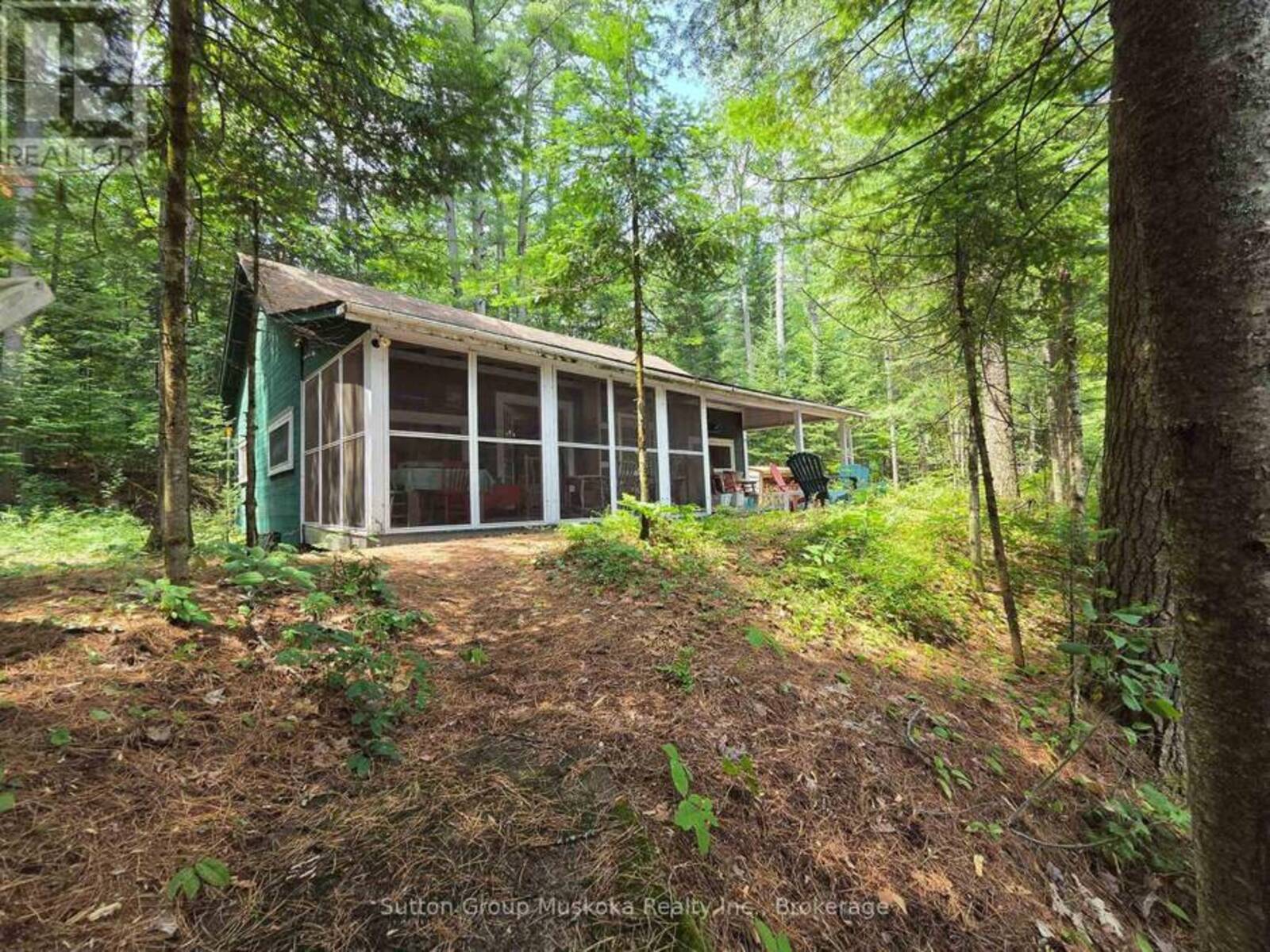 699 SOUTH MARY LAKE ROAD, Huntsville, Ontario P0B 1L0