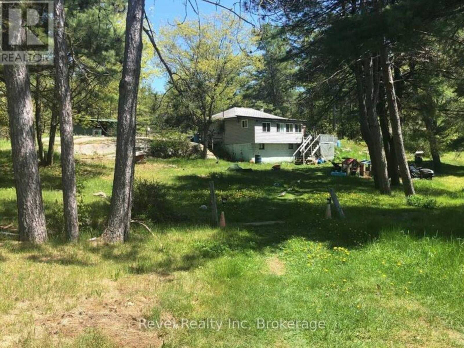 42 WAWANAISA ROAD, Carling, Ontario P0G 1G0