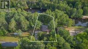 55 GLEN ACRES ROAD | Huntsville Ontario | Slide Image Three