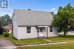 701 5TH STREET E | Owen Sound Ontario | Slide Image Two