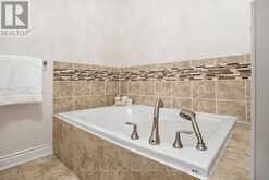 34 KARI CRESCENT | Collingwood Ontario | Slide Image Nineteen