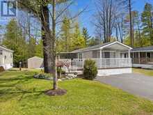 32 TEMAGAMI TRAIL | Wasaga Beach Ontario | Slide Image Two