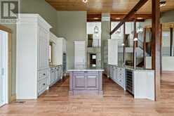 1064 ROAD 3200 | Gravenhurst Ontario | Slide Image Twelve