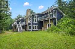 1064 ROAD 3200 | Gravenhurst Ontario | Slide Image Four