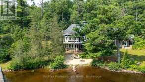 1064 ROAD 3200 | Gravenhurst Ontario | Slide Image Five