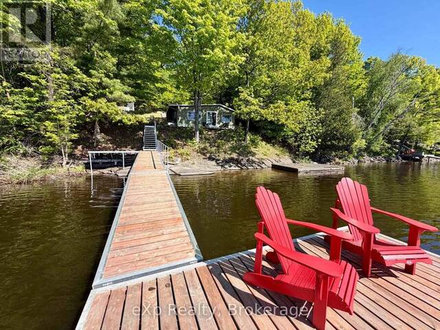 3 - 1082 COWAN PARK ROAD Utterson Ontario, P0B 1M0 - 2 Bedrooms Waterfront Home For sale