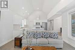 39 - 2054 PENINSULA ROAD | Muskoka Lakes Ontario | Slide Image Thirteen