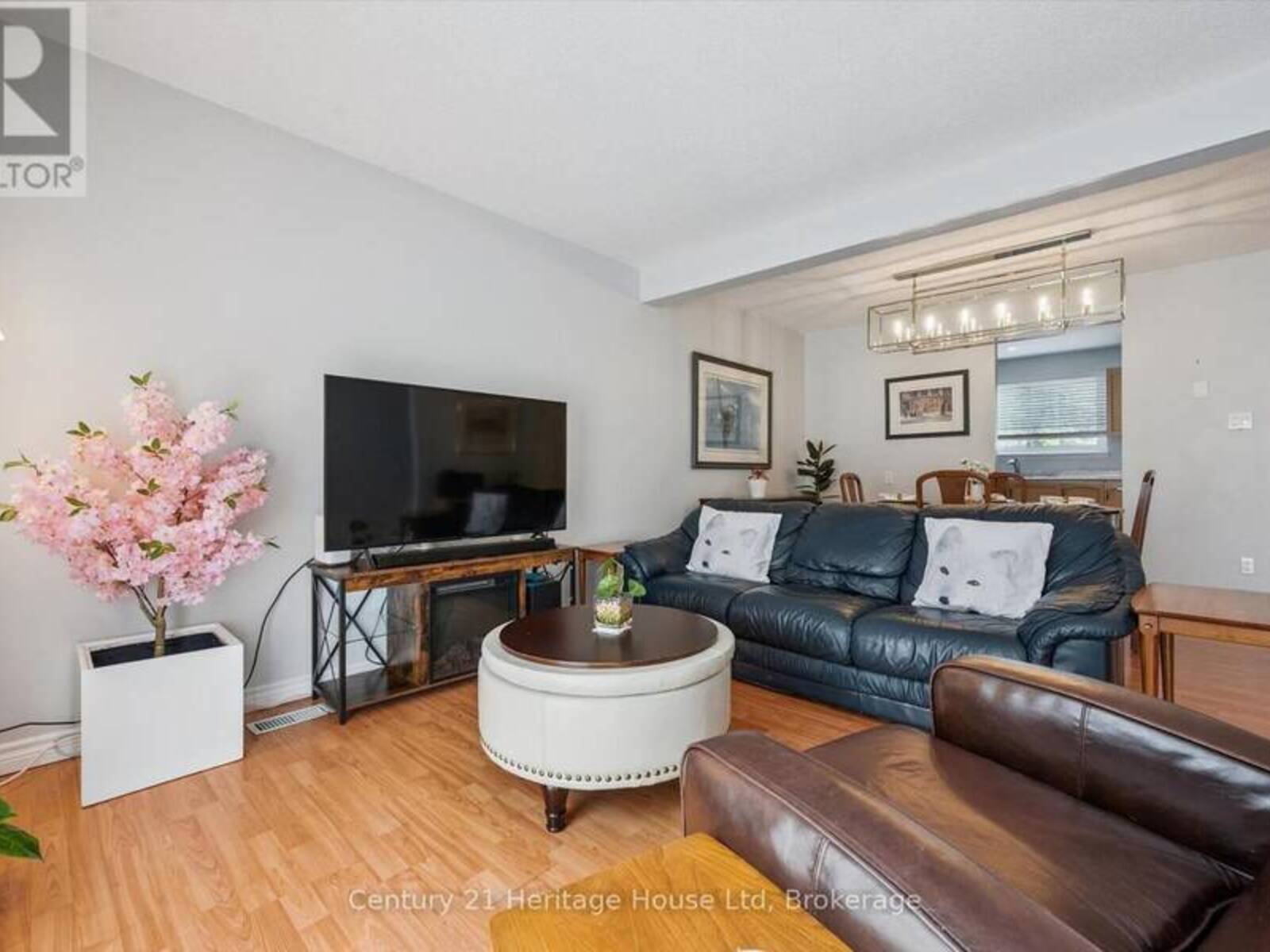 15 - 201 SILVERCREEK PARKWAY N, Guelph, Ontario N1H 3T4