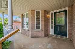 4 HAYWARD CRESCENT | Guelph Ontario | Slide Image Four