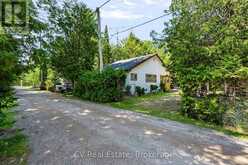 10 BROOKSIDE DRIVE | Tiny Ontario | Slide Image Seven