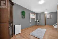 16 MUNDY AVENUE | Tiny Ontario | Slide Image Fifteen