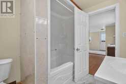 185 MCPHERSON STREET | Gravenhurst Ontario | Slide Image Sixteen