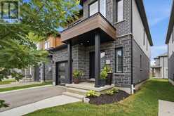 50 FERRIS CIRCLE | Guelph Ontario | Slide Image Two