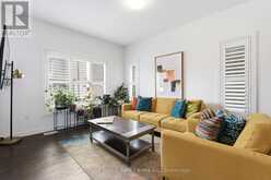 50 FERRIS CIRCLE | Guelph Ontario | Slide Image Eight
