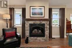 1 PARK STREET | Penetanguishene Ontario | Slide Image Eight