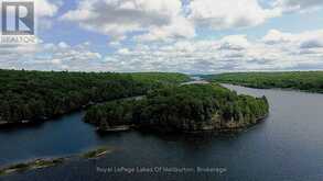 11440 KUSHOG LAKE WAO ISLAND | Haliburton Ontario | Slide Image Four