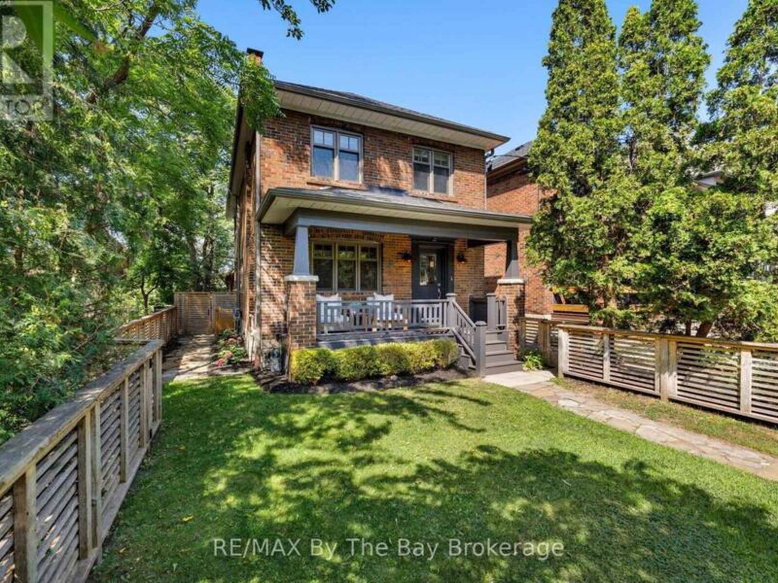 44 RAMBERT CRESCENT, Toronto, Ontario M6S 1E6