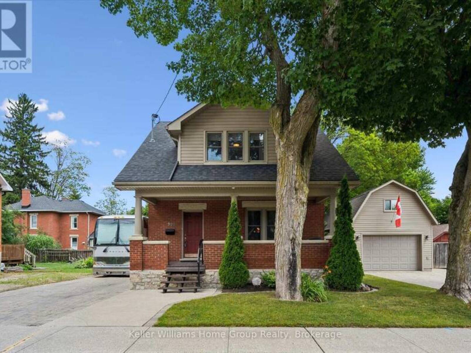 330 ANGUS STREET, Fergus, Ontario N1M 2M1