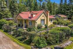 3 BROOKSIDE DRIVE | Tiny Ontario | Slide Image One