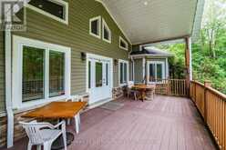 11 RUE KAROLA ROAD | Tiny Ontario | Slide Image Three