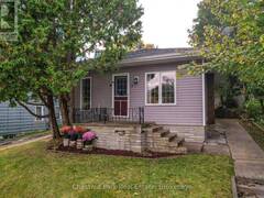 3 CORA STREET E Huntsville Ontario, P1H 1T5