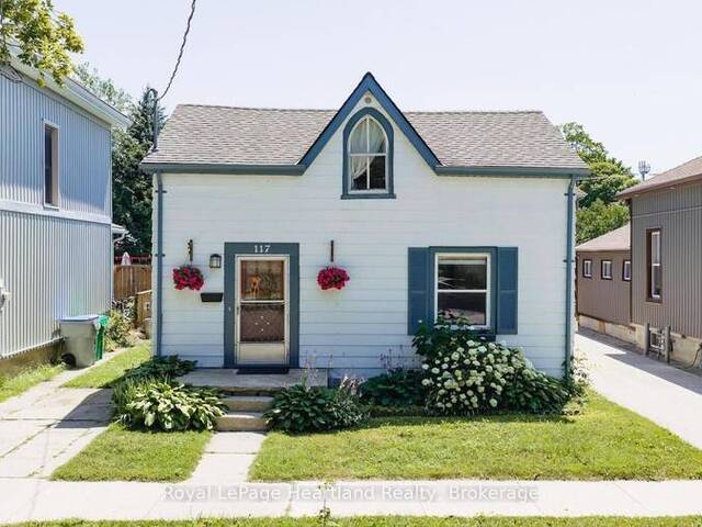 117 QUEBEC STREET Goderich Ontario, N7A 2G6 - 2 Bedrooms Home For Sale