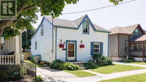 117 QUEBEC STREET | Goderich Ontario | Slide Image Thirty-seven