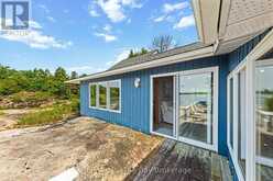 6686 ISLAND 1040/LITTLE BEAUSOLEIL ISLAND | Honey Harbour Ontario | Slide Image Thirty-six