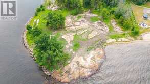 16 ISLAND 810/ROYAL ISLAND | Honey Harbour Ontario | Slide Image Seven
