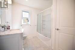 1160 KENNISIS LAKE ROAD | Haliburton Ontario | Slide Image Thirteen
