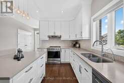 91 ORR STREET | Stratford Ontario | Slide Image Ten