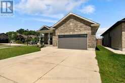 91 ORR STREET | Stratford Ontario | Slide Image Four