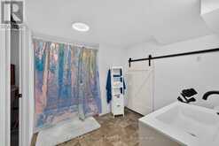 17 SUNCOAST DRIVE W | Goderich Ontario | Slide Image Thirty-two