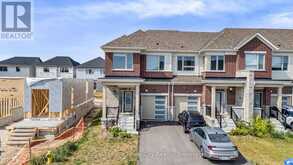 36 PREST WAY | Fergus Ontario | Slide Image Three