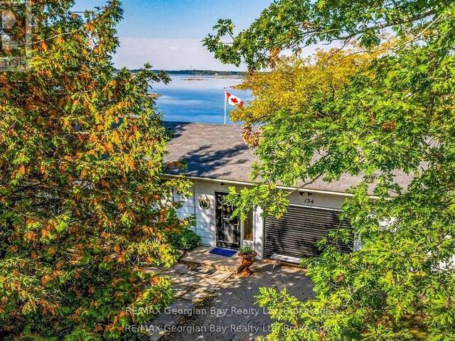 134 FOREST HARBOUR PARKWAY Waubaushene Ontario, L0K 2C0 - 3 Bedrooms Waterfront Home For sale