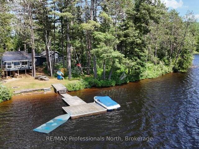 1053 CHEERFUL LANE Dysart et al Ontario, K0L 1M1 - 5 Bedrooms Waterfront Home For sale