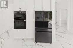 492 BRUNEL ROAD | Huntsville Ontario | Slide Image Thirteen