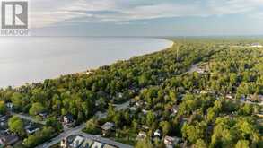 11 62ND STREET S | Wasaga Beach Ontario | Slide Image Three
