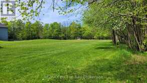 16 WALNUT DRIVE | Wasaga Beach Ontario | Slide Image Three