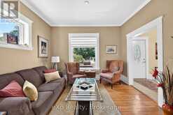 44 BIRMINGHAM STREET | Stratford Ontario | Slide Image Ten
