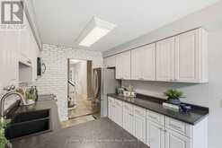 8 PICKWICK PLACE | Guelph Ontario | Slide Image Thirteen