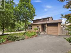 8 PICKWICK PLACE Guelph Ontario, N1H 7V8