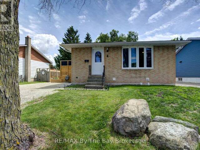 4 WATTS CRESCENT Collingwood Ontario, L9Y 4H2 - 5 Bedrooms Home For Sale