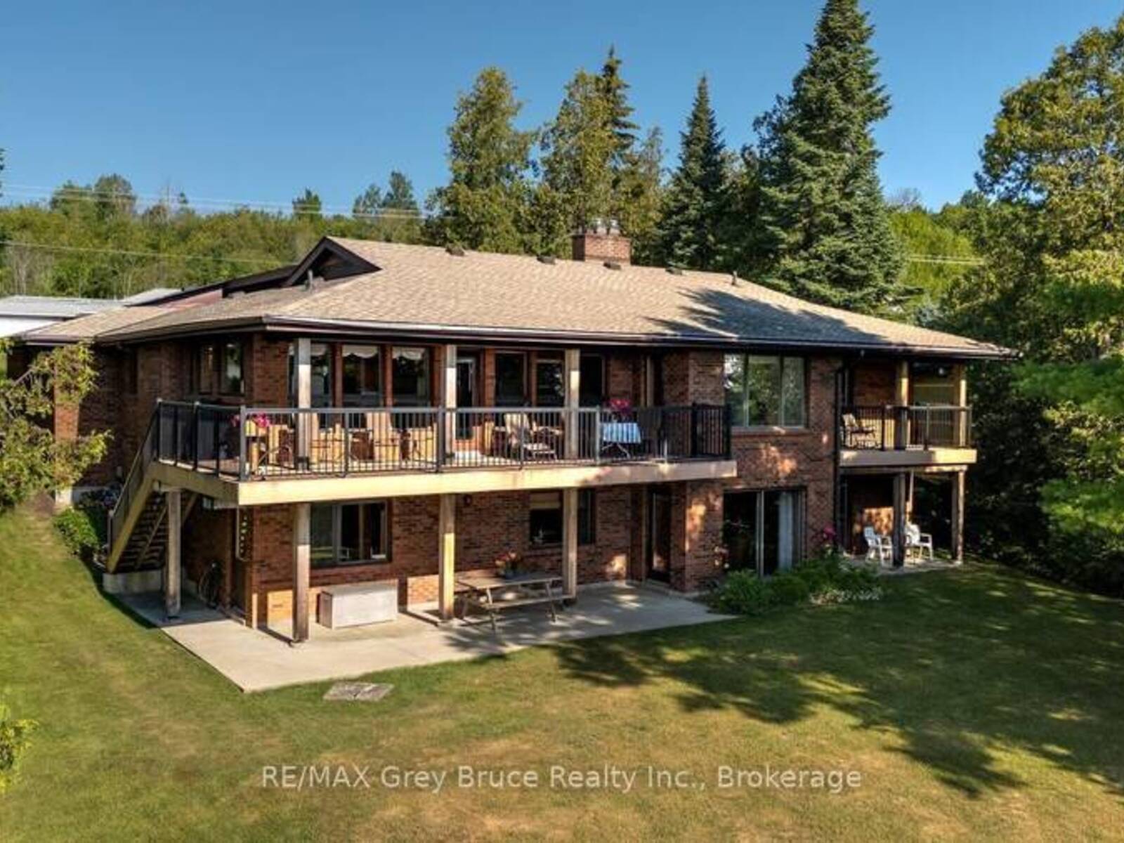 491 BALMY BEACH ROAD, Owen Sound, Ontario N4K 5N4