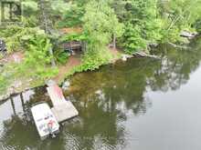 1293 CAUSEWAY DRIVE | Lake of Bays Ontario | Slide Image Ten