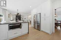 280 FARLEY DRIVE | Guelph Ontario | Slide Image Ten