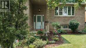 223 KEMP CRESCENT | Stratford Ontario | Slide Image Two