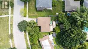 223 KEMP CRESCENT | Stratford Ontario | Slide Image Forty-one