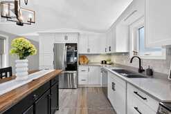 71 CHEROKEE LANE | Goderich Ontario | Slide Image Nine